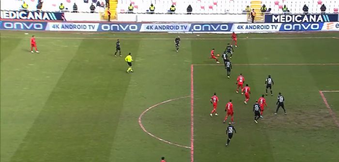 Yeni Sivas 4 Eylül Stadı Saha İçi Reklam Çalışması