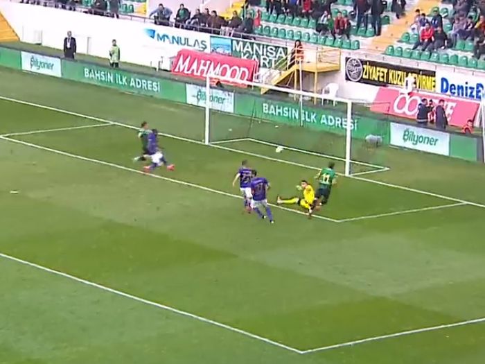 Spor Toto Akhisar Stadyumu Saha İçi Reklam Çalışması
