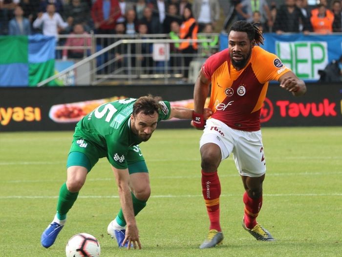 Yeni Malatya Stadyumu - Saha İçi Reklam Çalışması