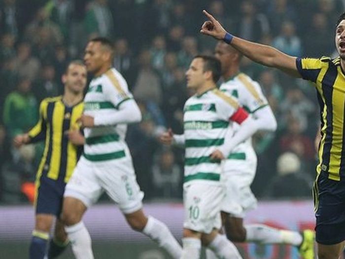 Bursa Büyükşehir Belediye Stadyumu Saha İçi Reklam Çalışması