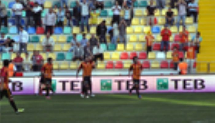 Kayseri Kadir Has Stadyumu Saha İçi Reklam Çalışması