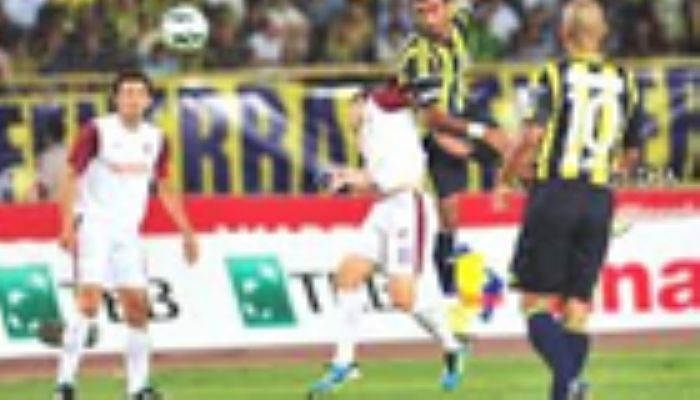 Elazığ Atatürk Stadyumu Saha İçi Reklam Çalışması