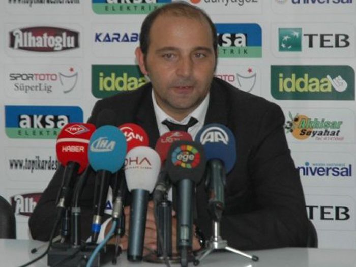 19 Mayıs Stadyumu Saha İçi Reklam Çalışması