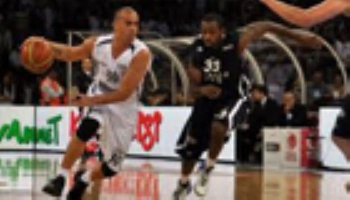 Beşiktaş Milangaz - Anadolu Efes Saha İçi Reklam Çalışması